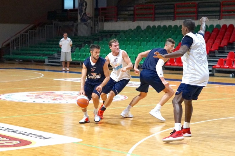 Domenica esordio casalingo della Novipiù contro l'Eurobasket Roma