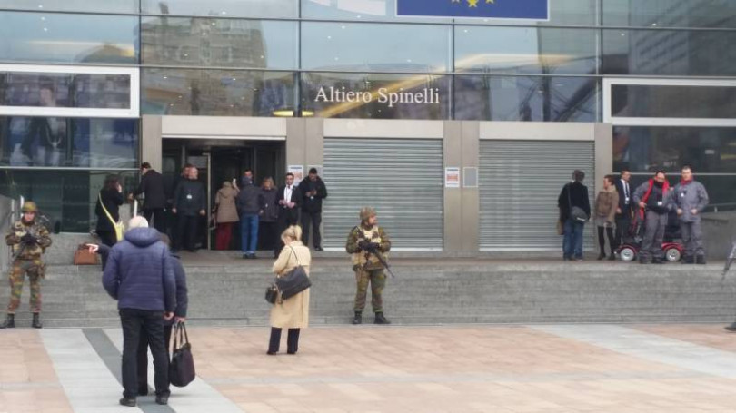 A Bruxelles anche il consigliere comunale di Casale Nicola Sirchia: «Sto bene». Ok anche la delegazione monferrina a Strasburgo