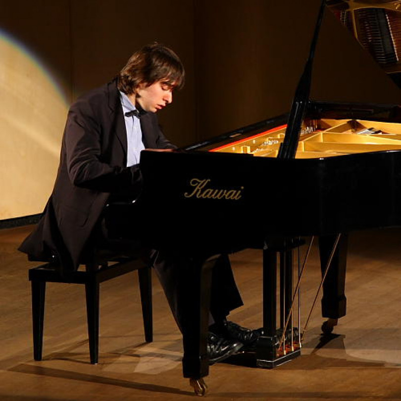 Echos, luoghi e musica con pianoforte e trio. Sangiovanni a Lu e Des Alpes a Masio