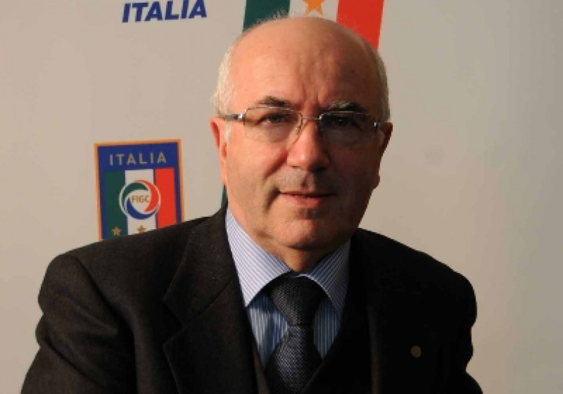 Futuro nerostellato, Tavecchio: 