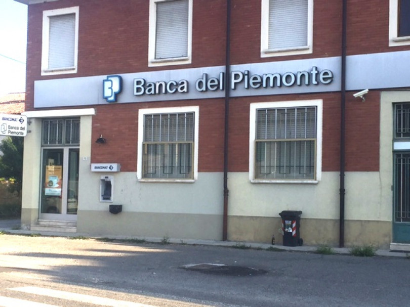 Gaminella, rapina in banca: bottino da 6mila euro