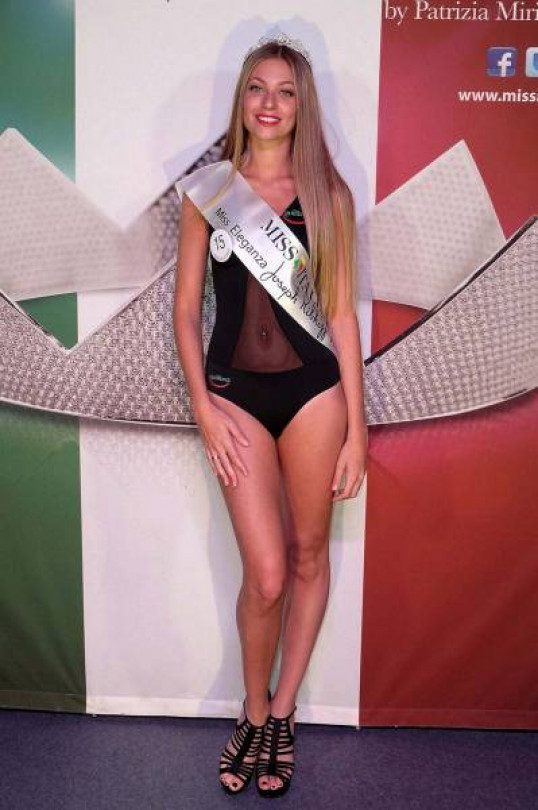 La valenzana Martina Invernizzi è Miss Eleganza Piemonte e Valle d'Aosta