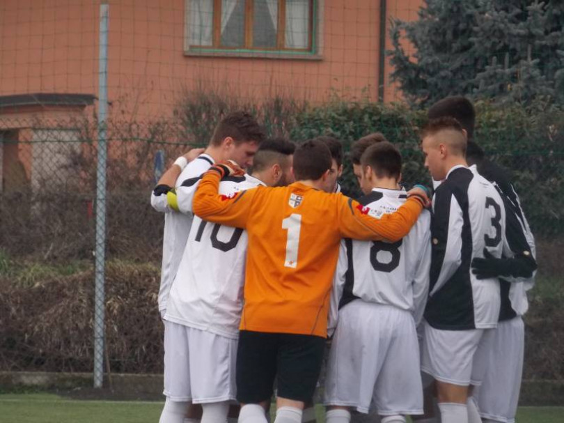 I giovani nerostellati tornano in campo con una maglia contro il razzism