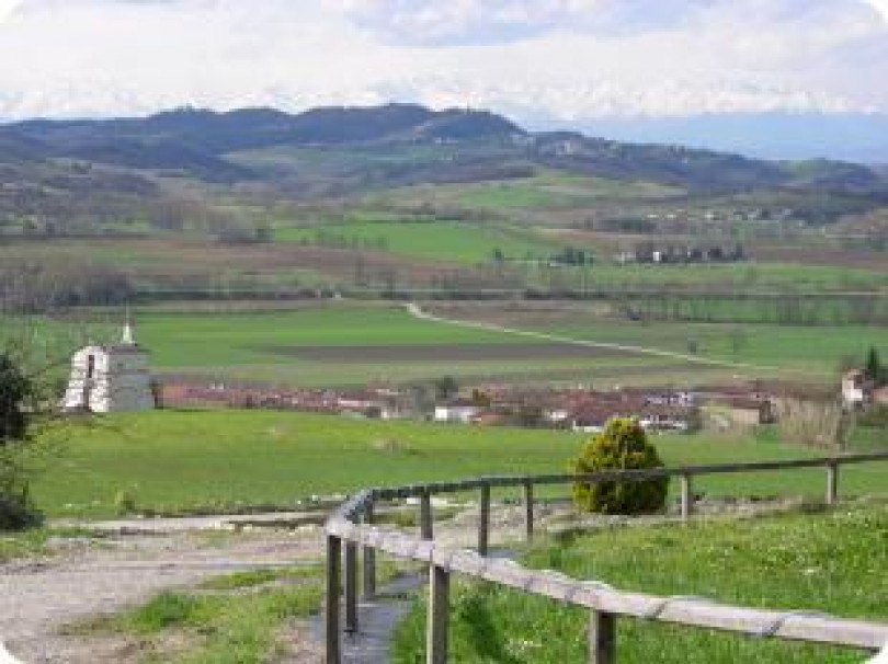 S. Rita: un sagrato che richiama  il “Paradiso” (e vicino un 'aeroporto')
-Il 