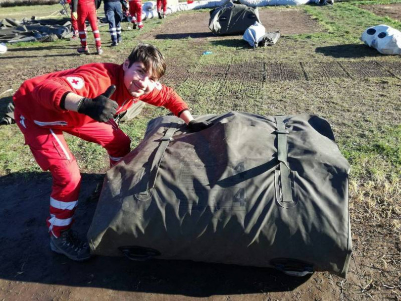 Gli aiuti dei volontari della Croce Rossa Italiana nelle zone terremotate