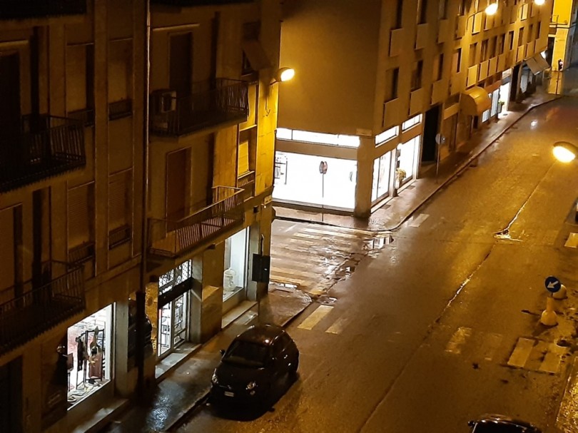 I commercianti di Valenza protestano per chiedere la riapertura delle attività