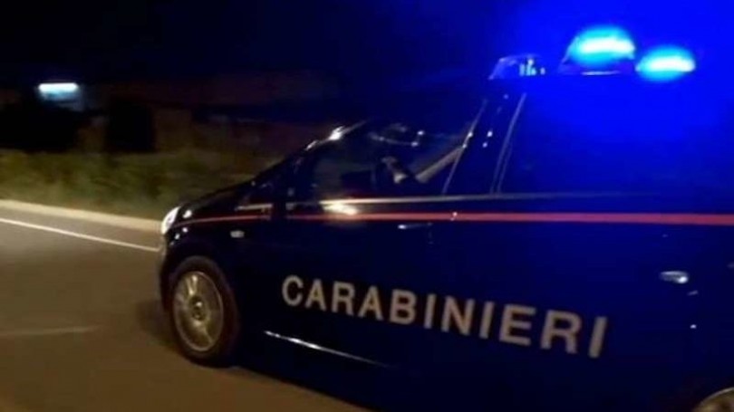 Pensionato trovato morto nel cortile di casa