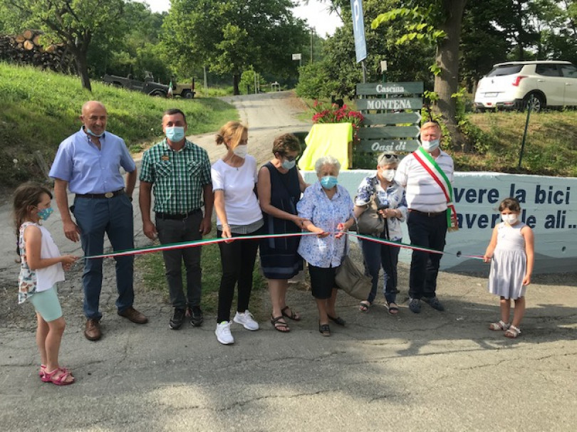 A Zenevreto inaugurato il murales dedicato al ciclismo