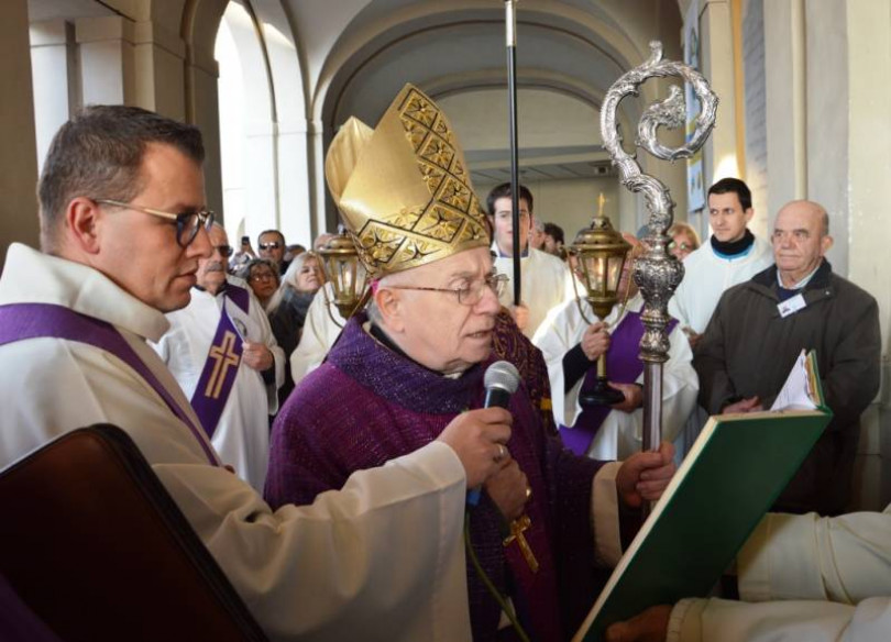 Il vescovo Catella ha comunicato al Papa le proprie dimissioni
