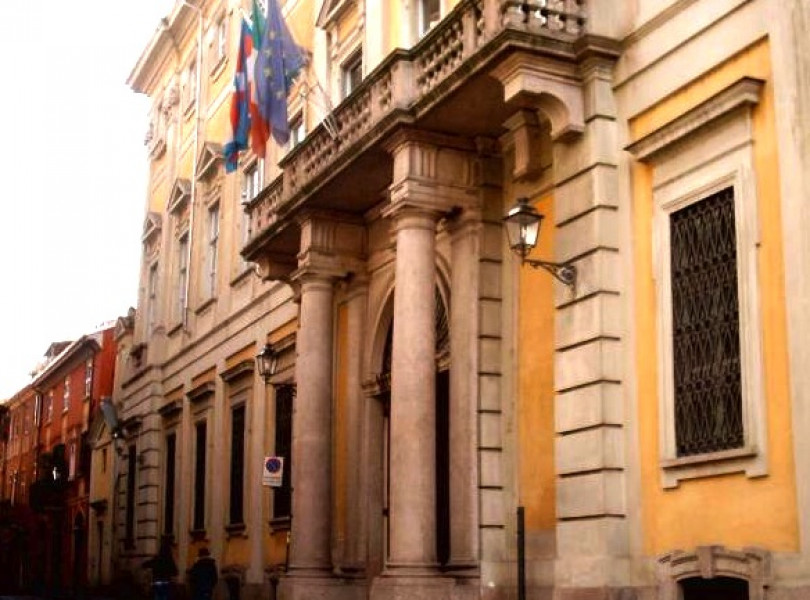 Quanto pesa l’IMU per i contribuenti dei Comuni monferrini?