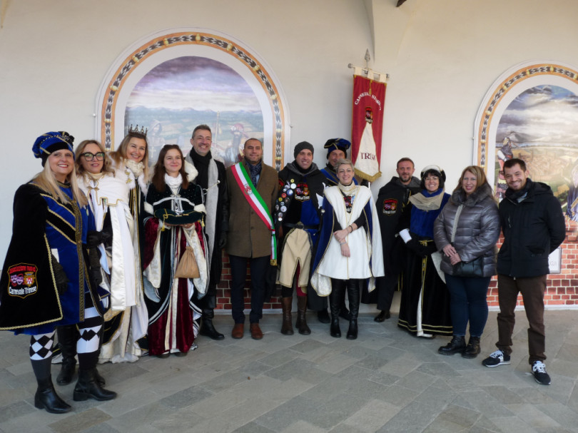 Le chiavi della città di Trino ai personaggi storici del Carnevale