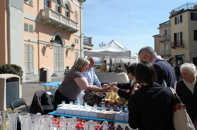 Torna il mercatino dell'antiquariato a Moncalvo