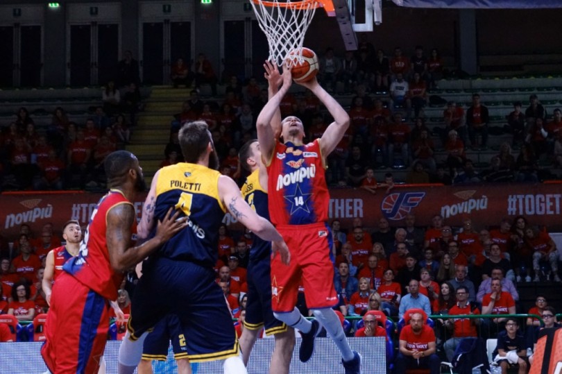 Domenica alle ore 18 Novipiù e Verona sono di nuovo di fronte al PalaFerraris per Gara-4