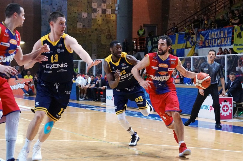 La Novipiù perde la prima battaglia al PalaFerraris: 73-83. Adesso la serie è sul 2-1 per la Tezenis