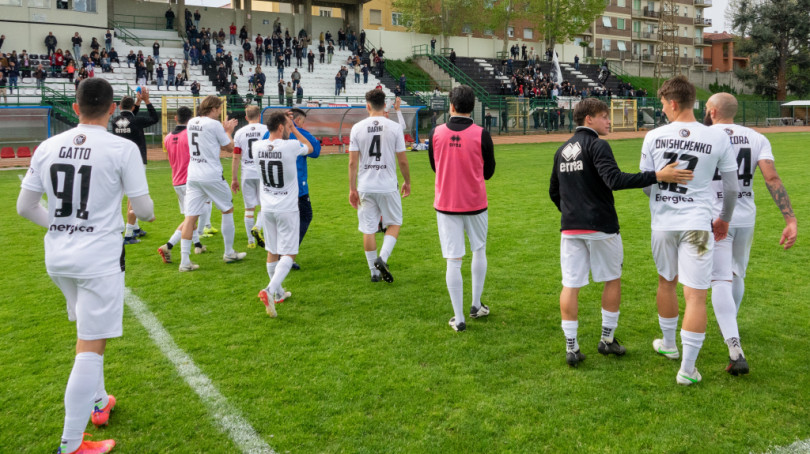 Casale e Varese si dividono la posta. In Terza Categoria la Crescentinese aggancia la vetta e si giocherà la promozione diretta nell’ultima giornata