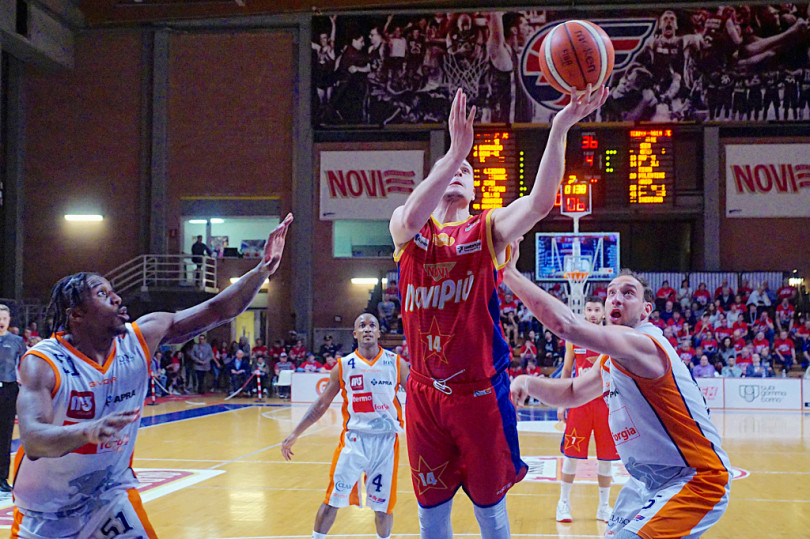 Mercoledì 2 maggio (ore 20,30) la Novipiù ancora al PalaFerraris per Gara-2 dei playoff contro la Termoforgia Jesi