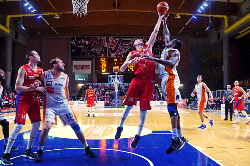 Sabato 5 maggio a Jesi la Novipiù ha il primo match-ball per chiudere la serie