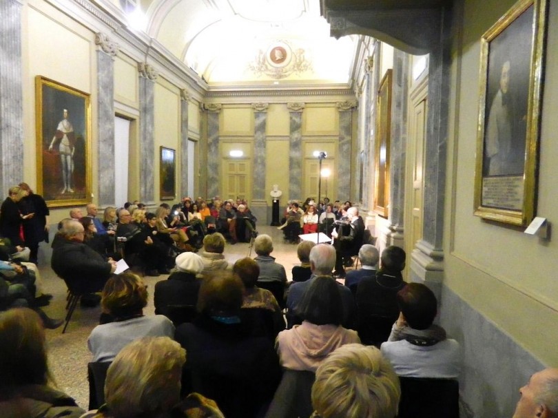 VIDEO - Due fisarmoniche, un'orchestra: la Toccata e fuga in Re Minore di Bach