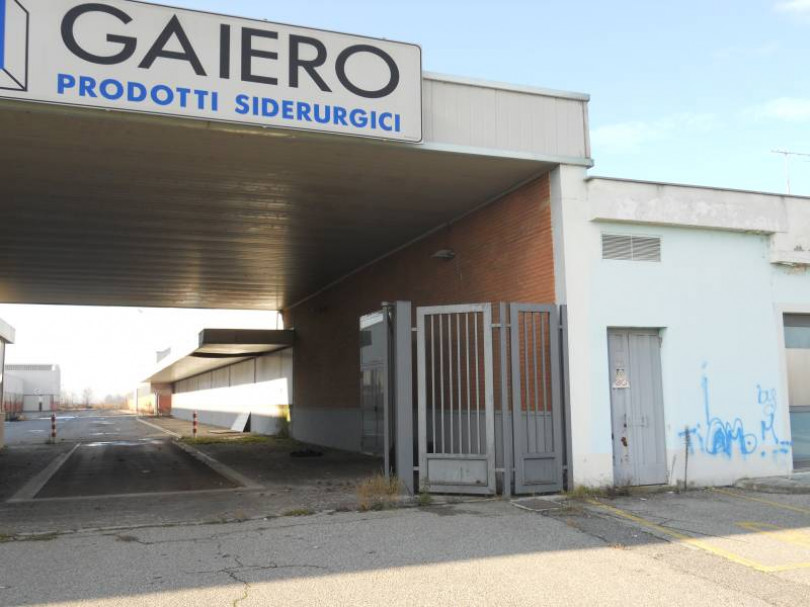 Rimane folgorato durante il furto in una cabina Enel: ora rischia l'amputazione dei piedi