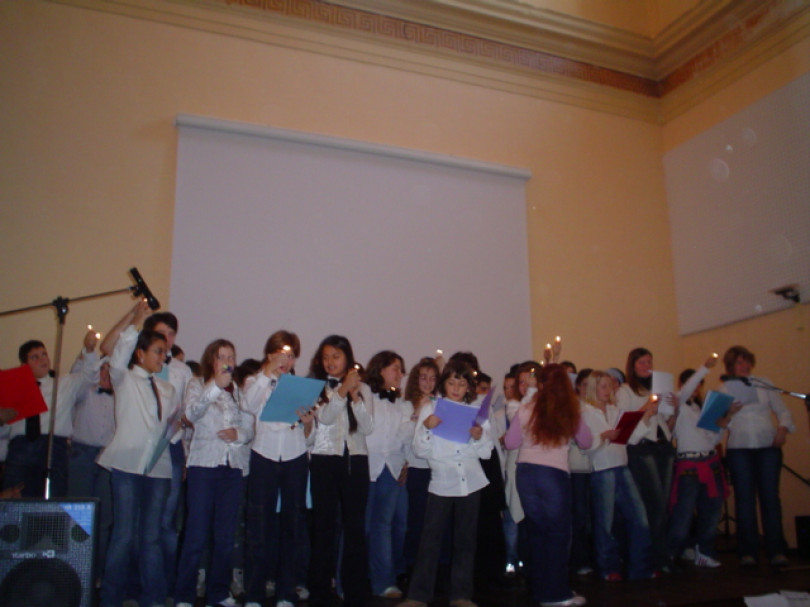 Sabato 15 dicembre spettacolo in S. Michele a Villanova con gli 