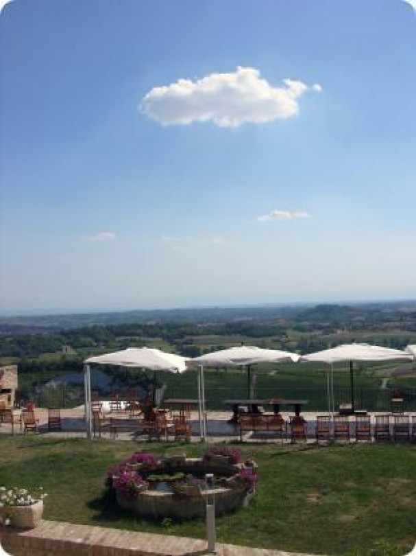 La nobile famiglia Giunipero, un relais panoramico e una splendida chiesa del Vittone