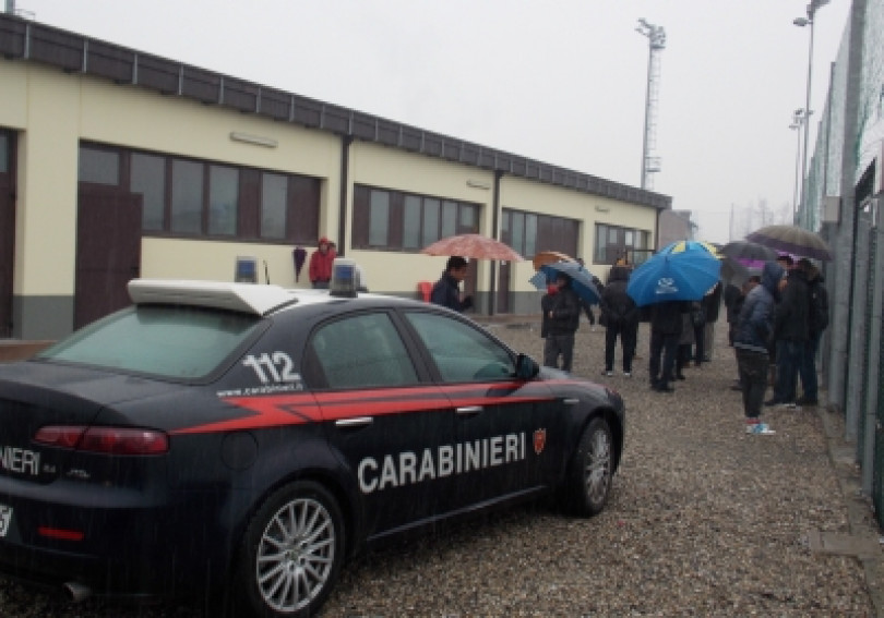 Casale Berretti, episodio di razzismo in campo: giocatore insultato da avversario, la squadra abbandona