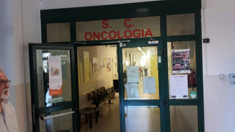 Oncologia, lunedì “caldo” con trasferimenti e contestazioni. E arriva anche il nuovo primario ma il personale... è in ferie