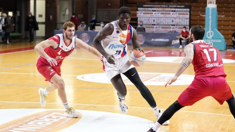 Nel turno infrasettimanale di mercoledì la Novipiù cede in casa a Mantova 55-70