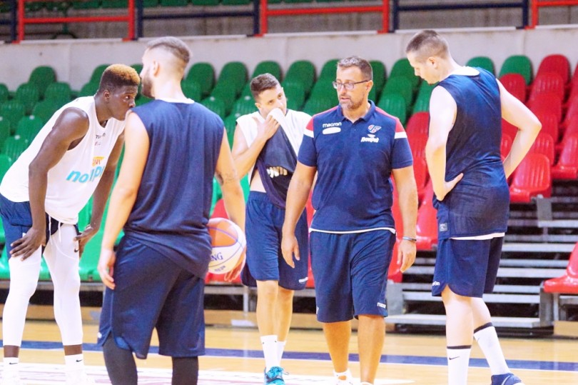 Da mercoledì la Novipiù torna ad allenarsi, ma a porte chiuse