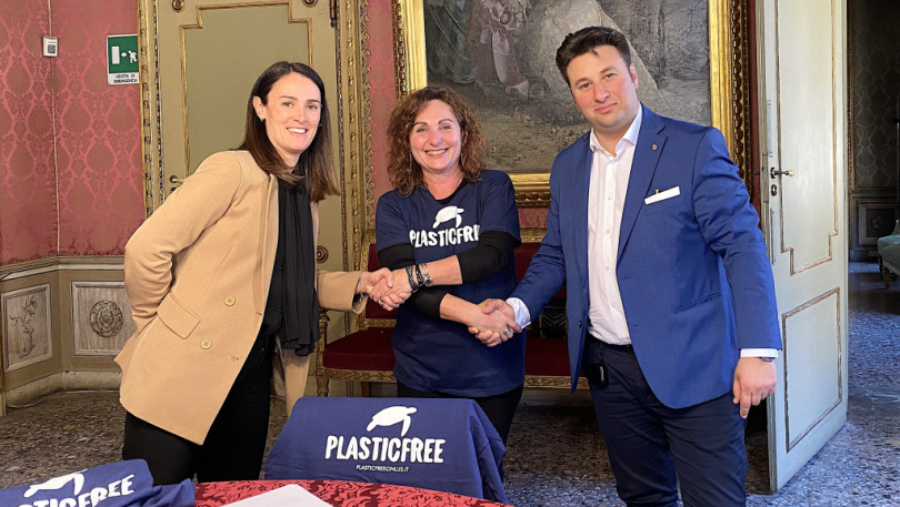 Il protocollo d’intesa tra Comune di Casale e Plastic Free