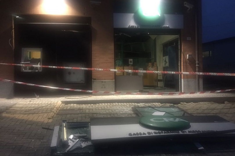 Assalto alla banca di Cerrina Valle: portato via il bancomat