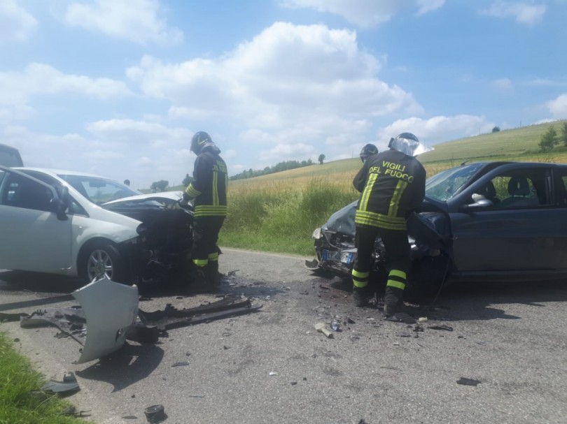 Due feriti nel frontale ad Alfiano Natta