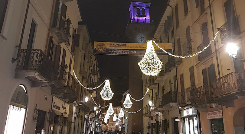 Si accendono le luci del Natale casalese