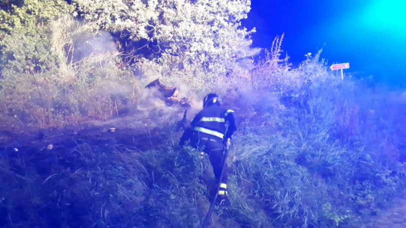 Vasto incendio tra Olivola e Moleto