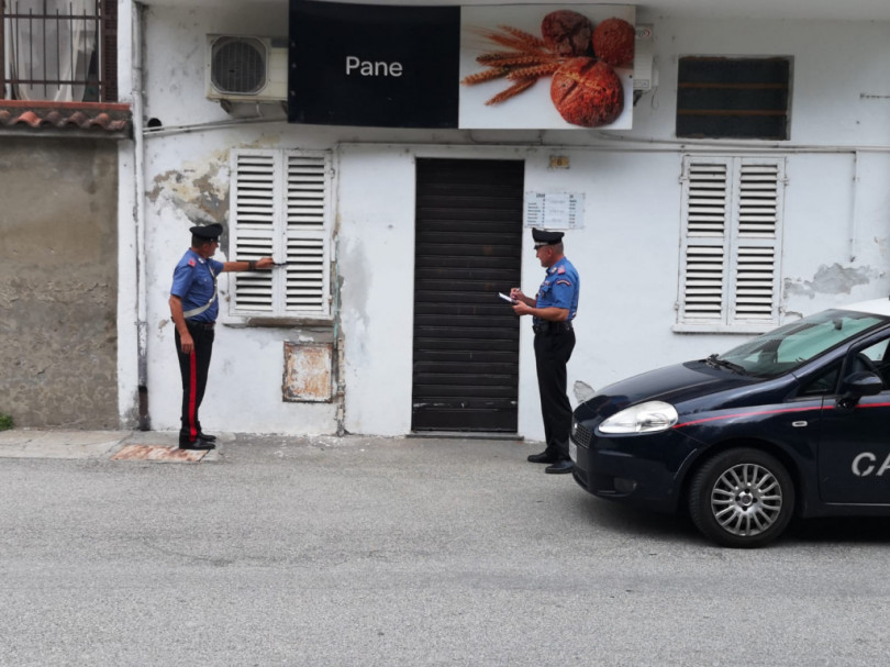 Furto nell'alimentari di Fontanetto: cinque denunciati
