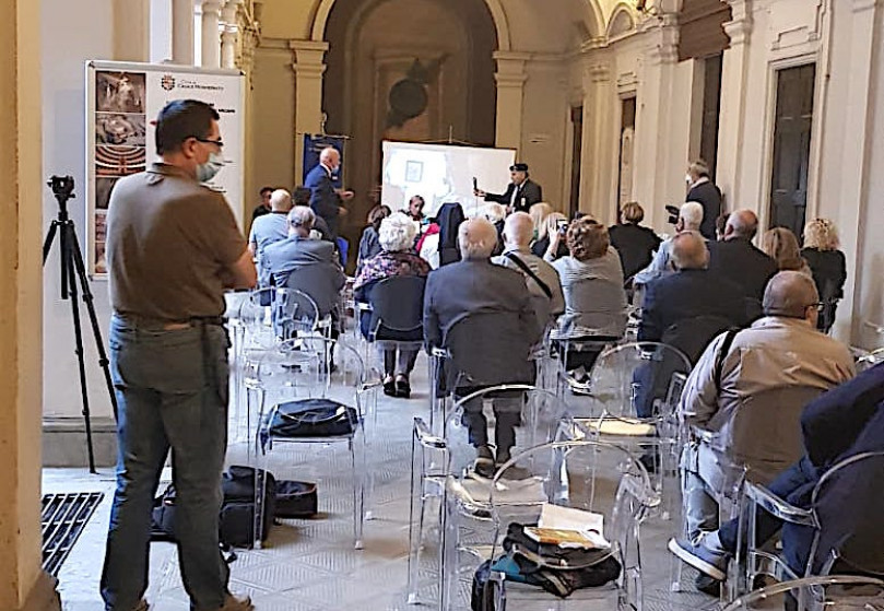 «Hanno ribaltato la storia» direttamente in Comune