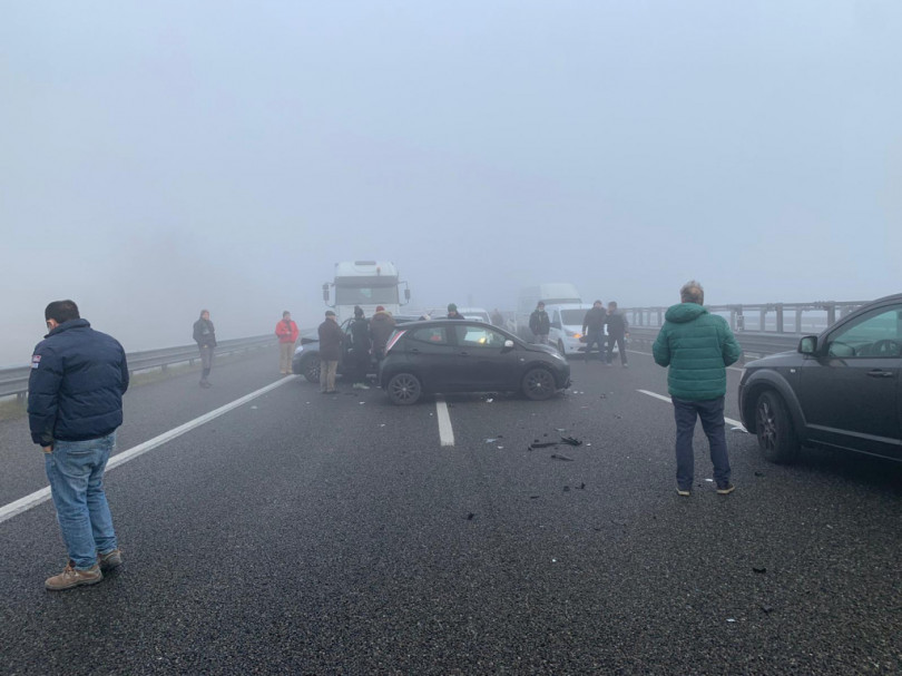 Maxi tamponamento sulla A26: due le vittime, una quindicina i feriti