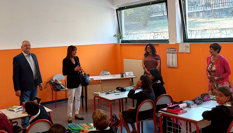 Apertura anno scolastico: la visita dell'assessore Poggio a Valenza