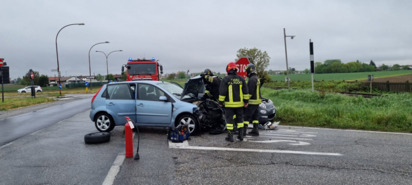 Due feriti nello scontro tra autovetture sulla Casale-Asti