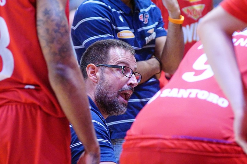 JBM: dimissioni di coach Ferrari dopo la sconfitta con Mantova. Squadra affidata a Valentini e Fabrizi