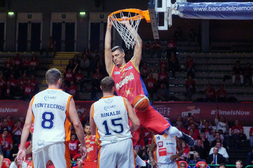 Al PalaFerraris la Novipiù travolge la Termoforgia Jesi in Gara-2 (79-58) e porta la serie dei playoff sul 2-0