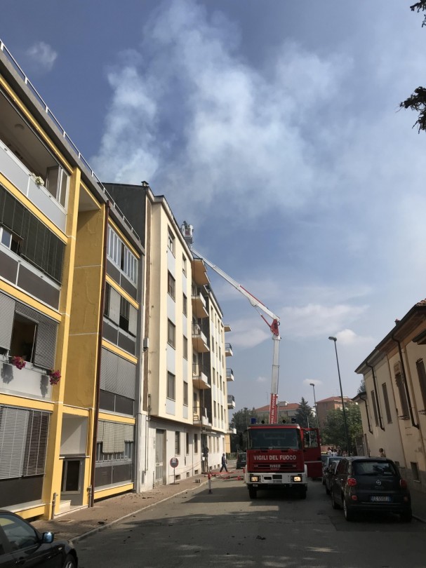 Incendio in via Cobianchi a Casale Monferrato