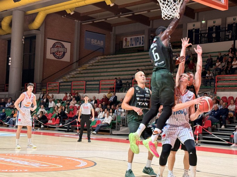 La Novipiù combatte per trenta minuti, ma poi si deve arrendere alla TAV Treviglio Brianza: 76-90 il finale al “PalaEnergica Paolo Ferraris”