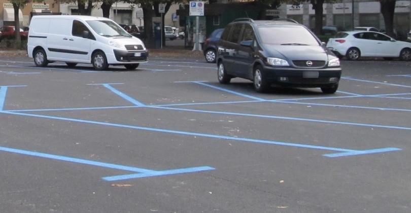 Sospensione del pagamento dei parcheggi e chiusura uffici comunali in occasione della festività di S. Evasio