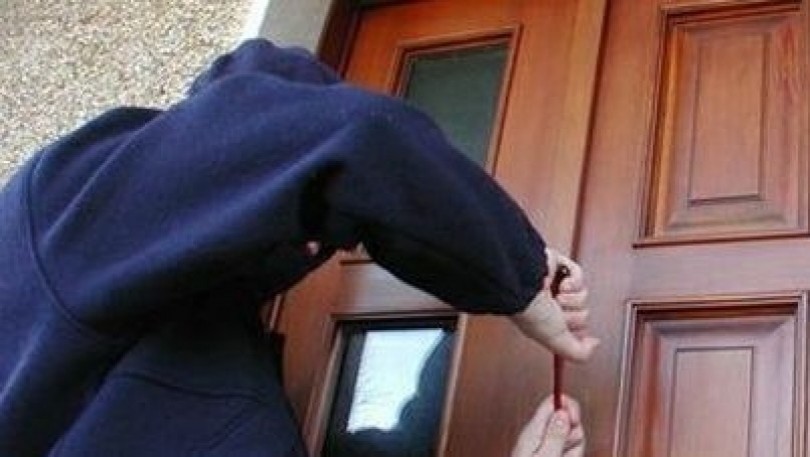 Anziani rapinati in casa a Refrancore