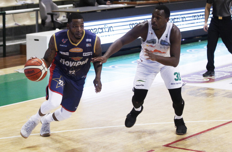 A Siena sfida intensa e di grande energia che la Novipiù vince in volata