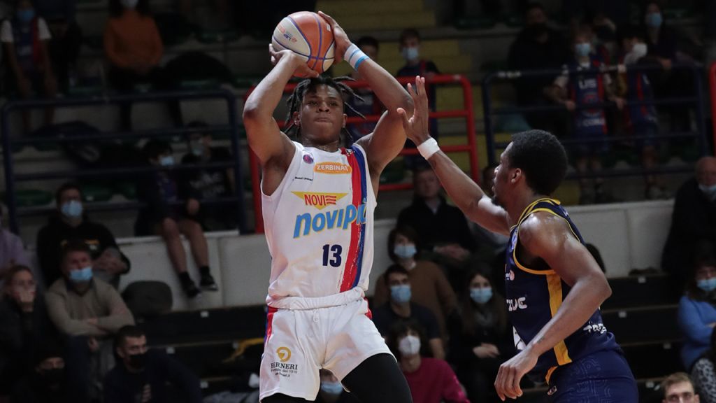 La capolista Udine s’impone sulla Novipiù per 49-72