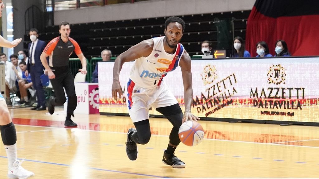 Pesante sconfitta per la Novipiù, battuta dalla WithU Bergamo 104-68