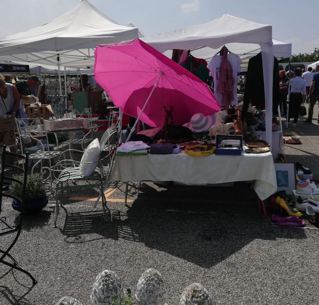 Domenica 9 Mercatino dell'Antiquariato