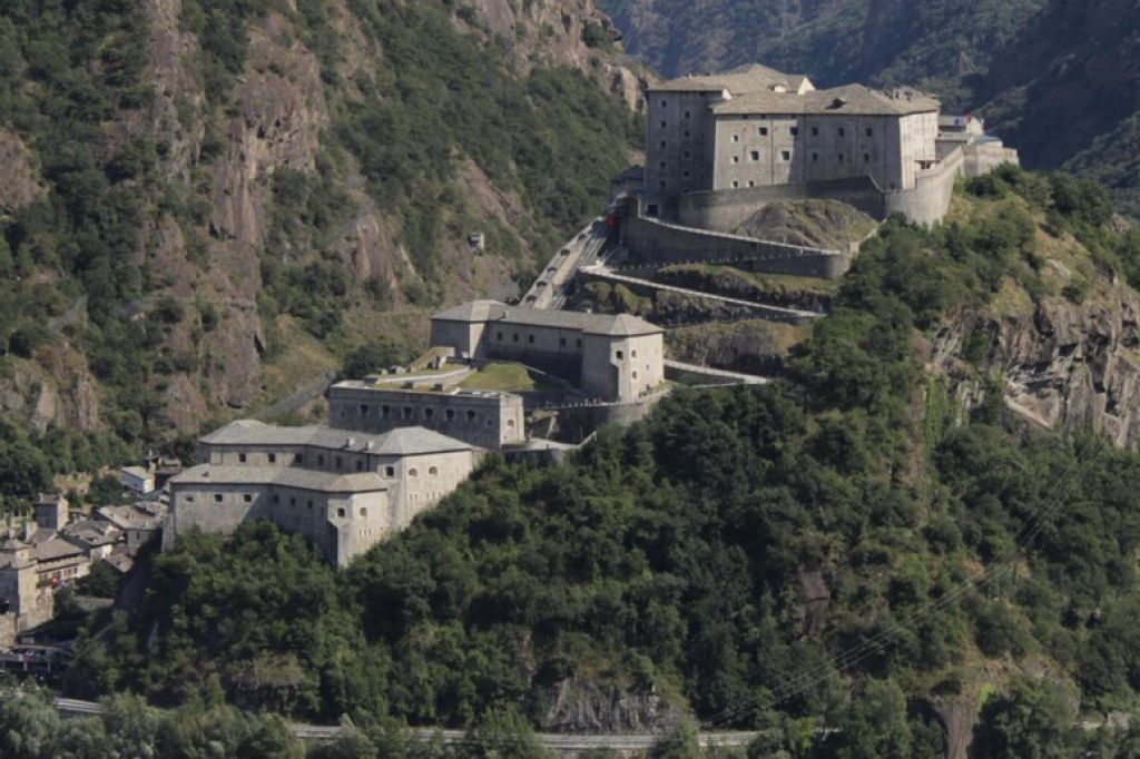 Bard: Attraverso il bianco